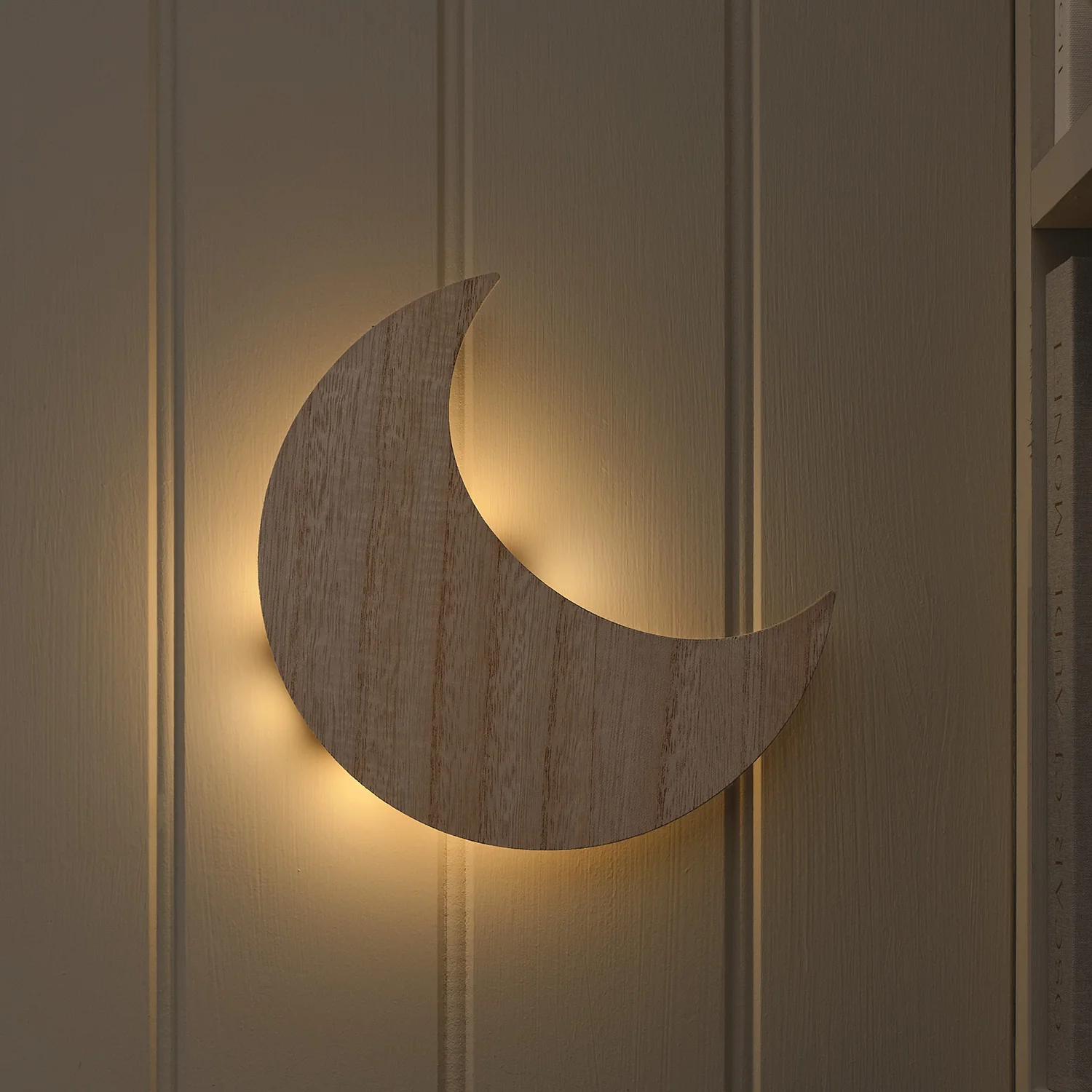 Moonbeam Children's Battery Wall Light - Image 7