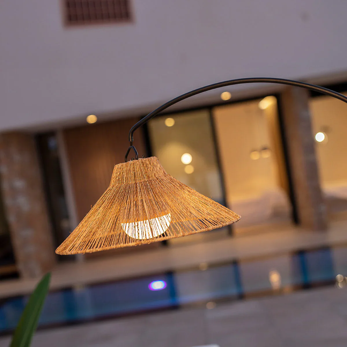 Niza 165 Cordless Arc Floor Lamp - Image 3