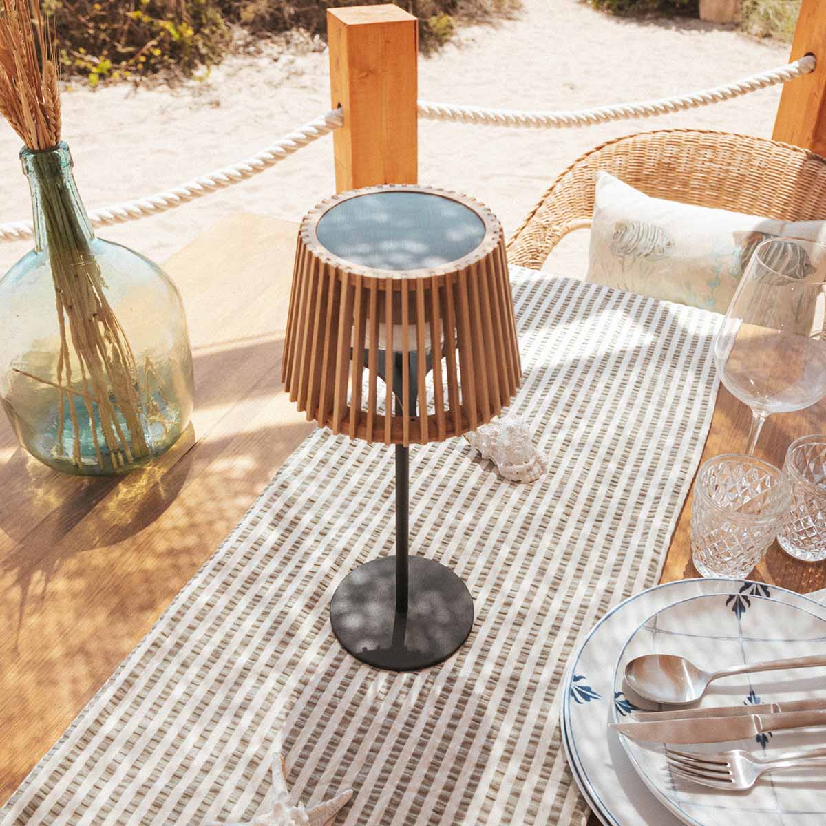 Okinawa Table Solar Powered Lamp - Image 6