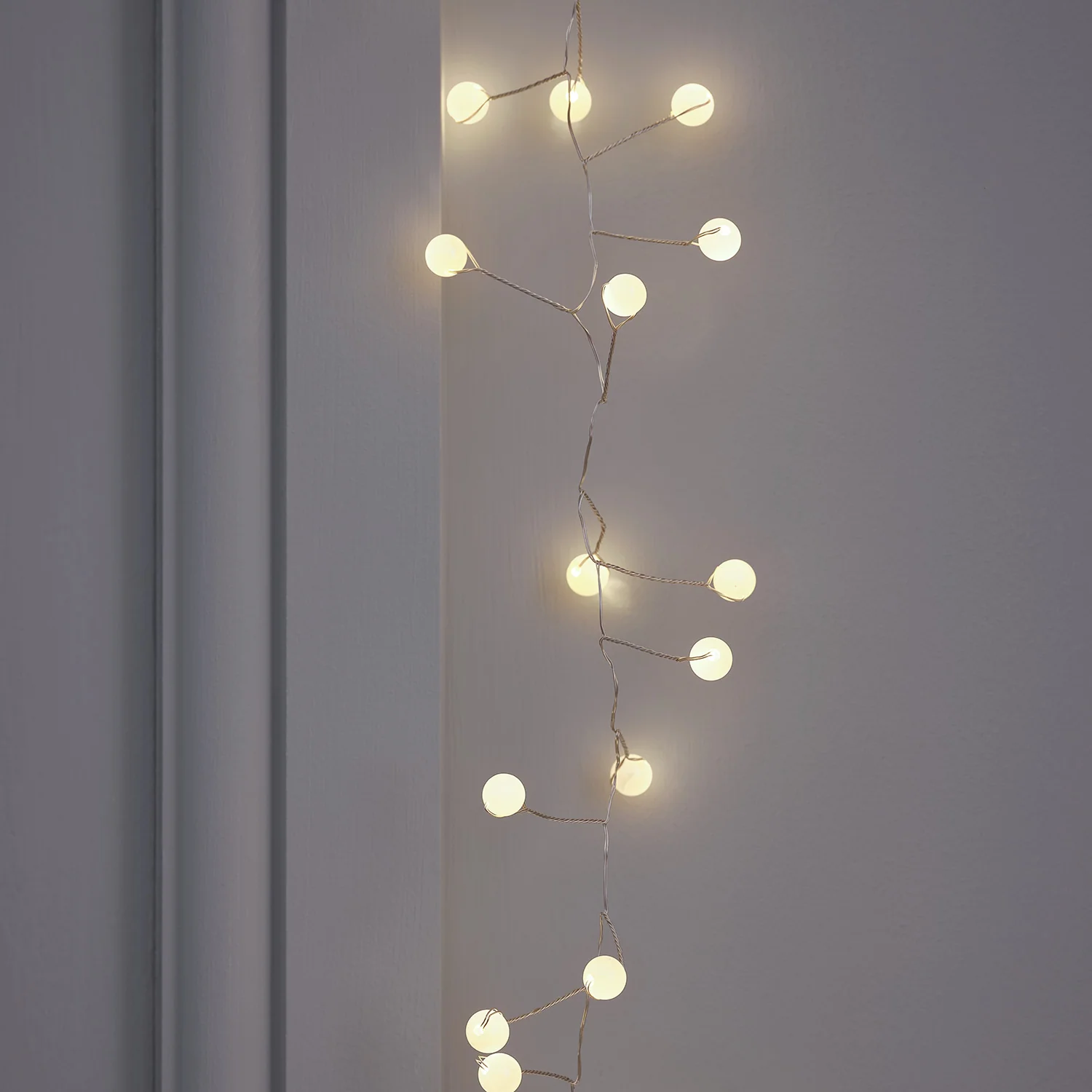 Pearl Micro LED Battery Cluster Lights - Image 2