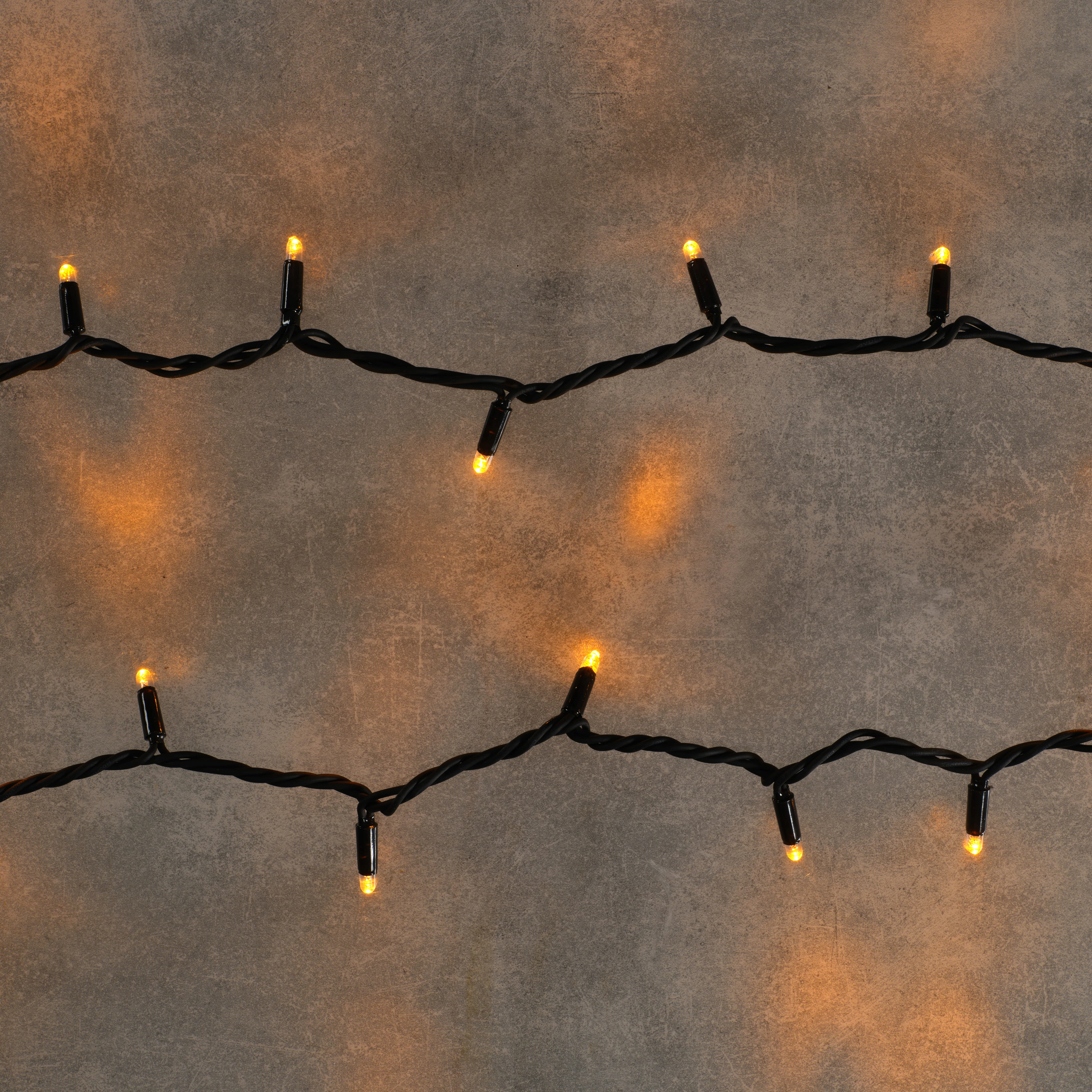 Plus Connect 15m 150 Traditional Warm White Connectable Fairy Lights Black Cable - Image 3