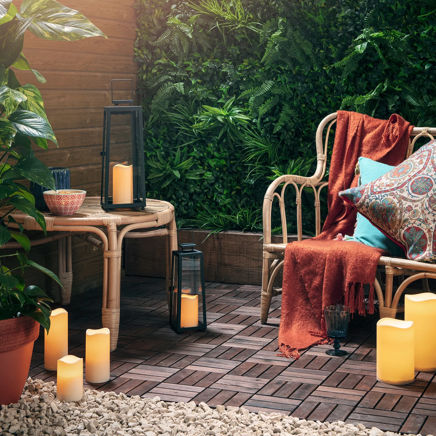 Porto Solar Metal Garden Lantern - Image 8