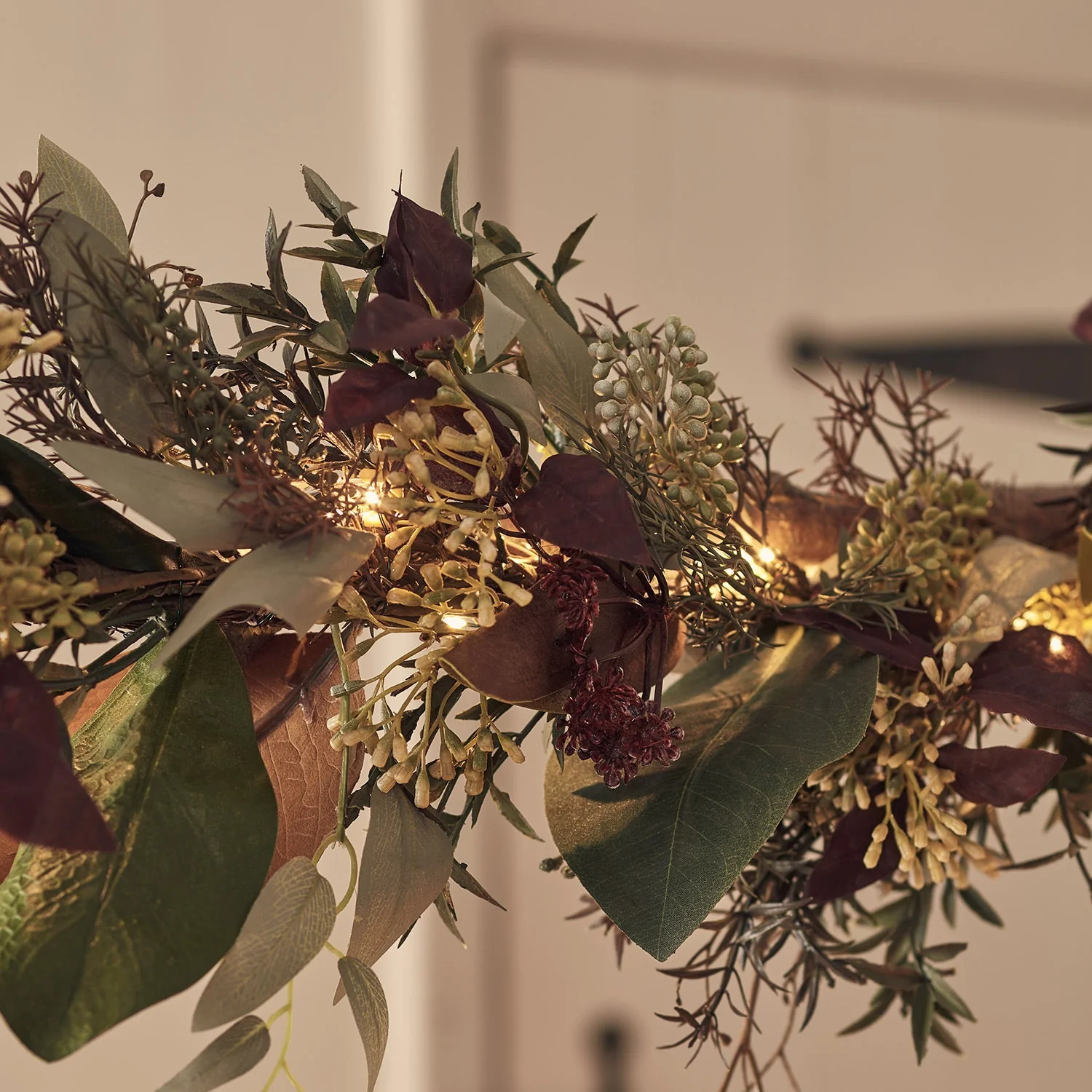 Pre Lit Autumn & Christmas Wreath & Garland - Image 2