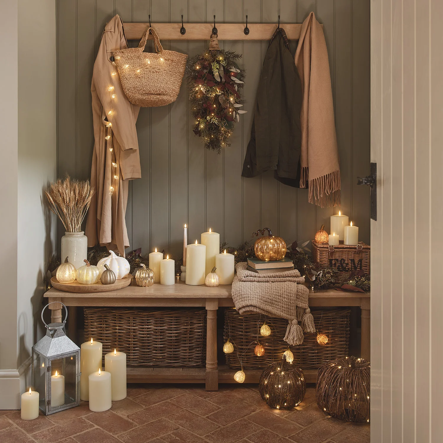 Pre Lit Autumn Winter Bough - Image 4