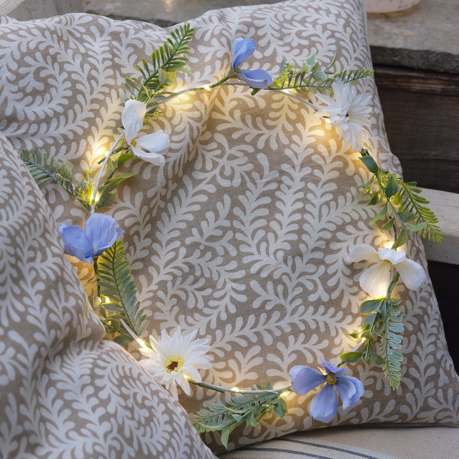 30cm Pre Lit Blue Bloom Outdoor Wreath - Image 7