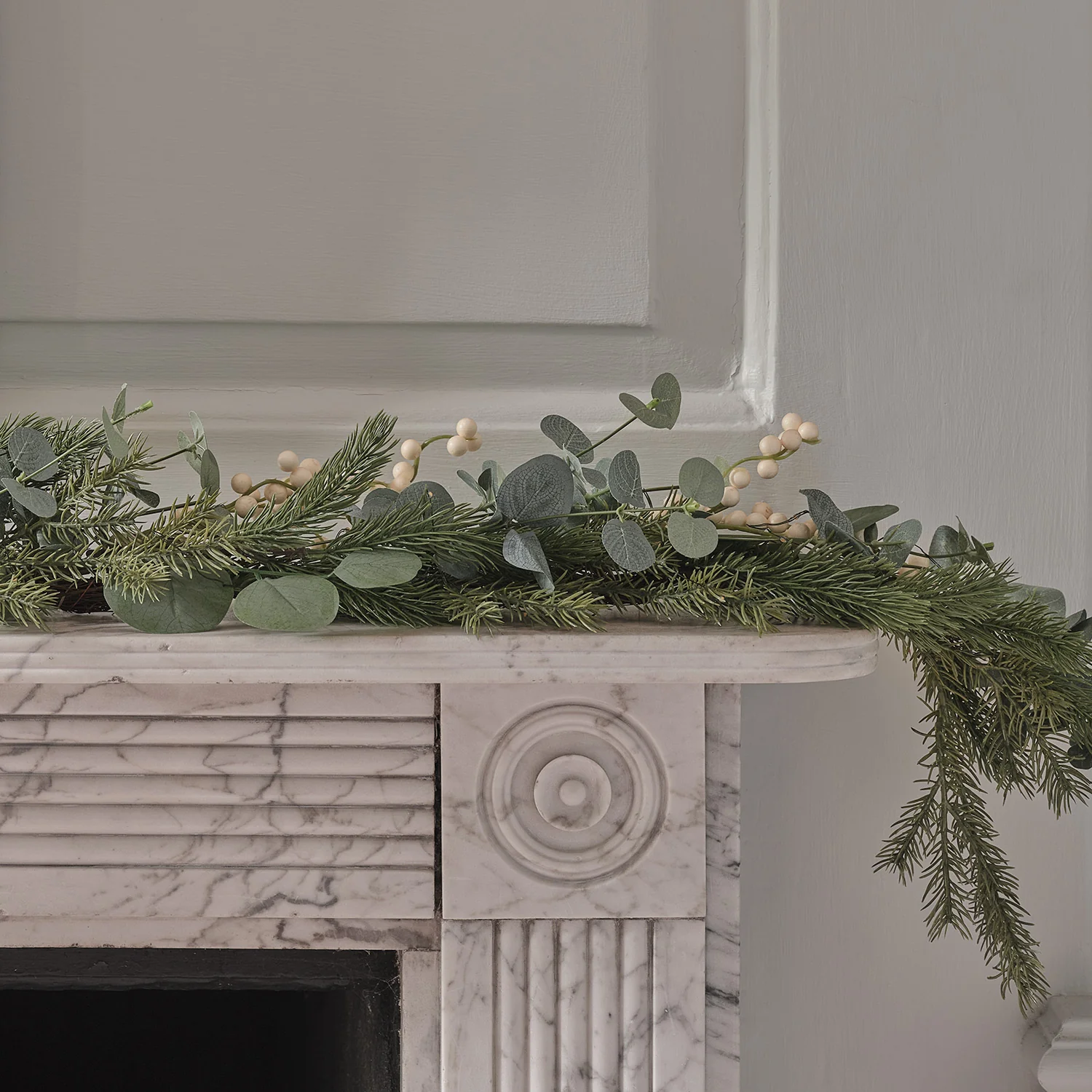 1.5m Pre Lit Eucalyptus & White Berry Christmas Garland - Image 2