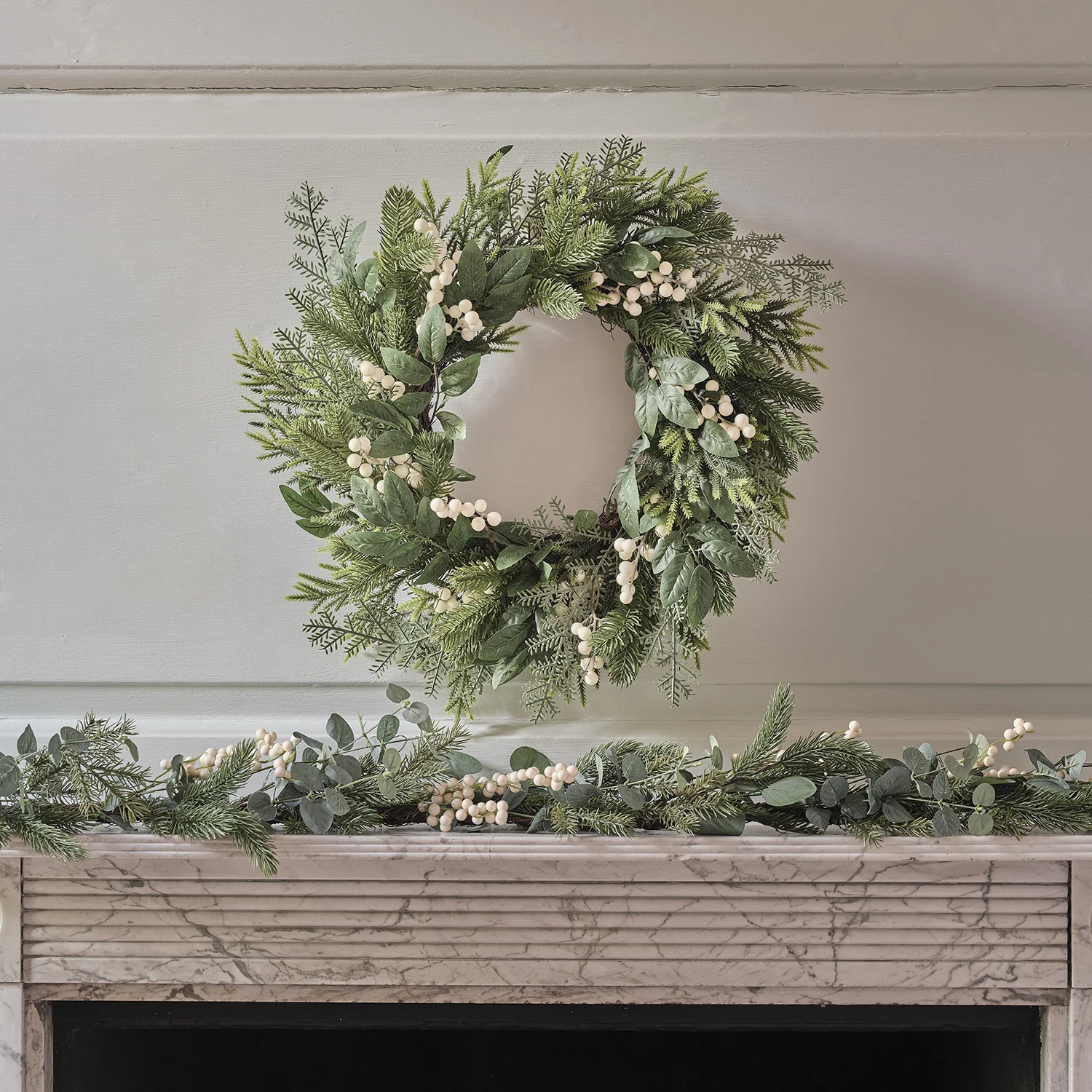 Pre Lit Eucalyptus and White Berry Christmas Wreath & Garland - Image 6