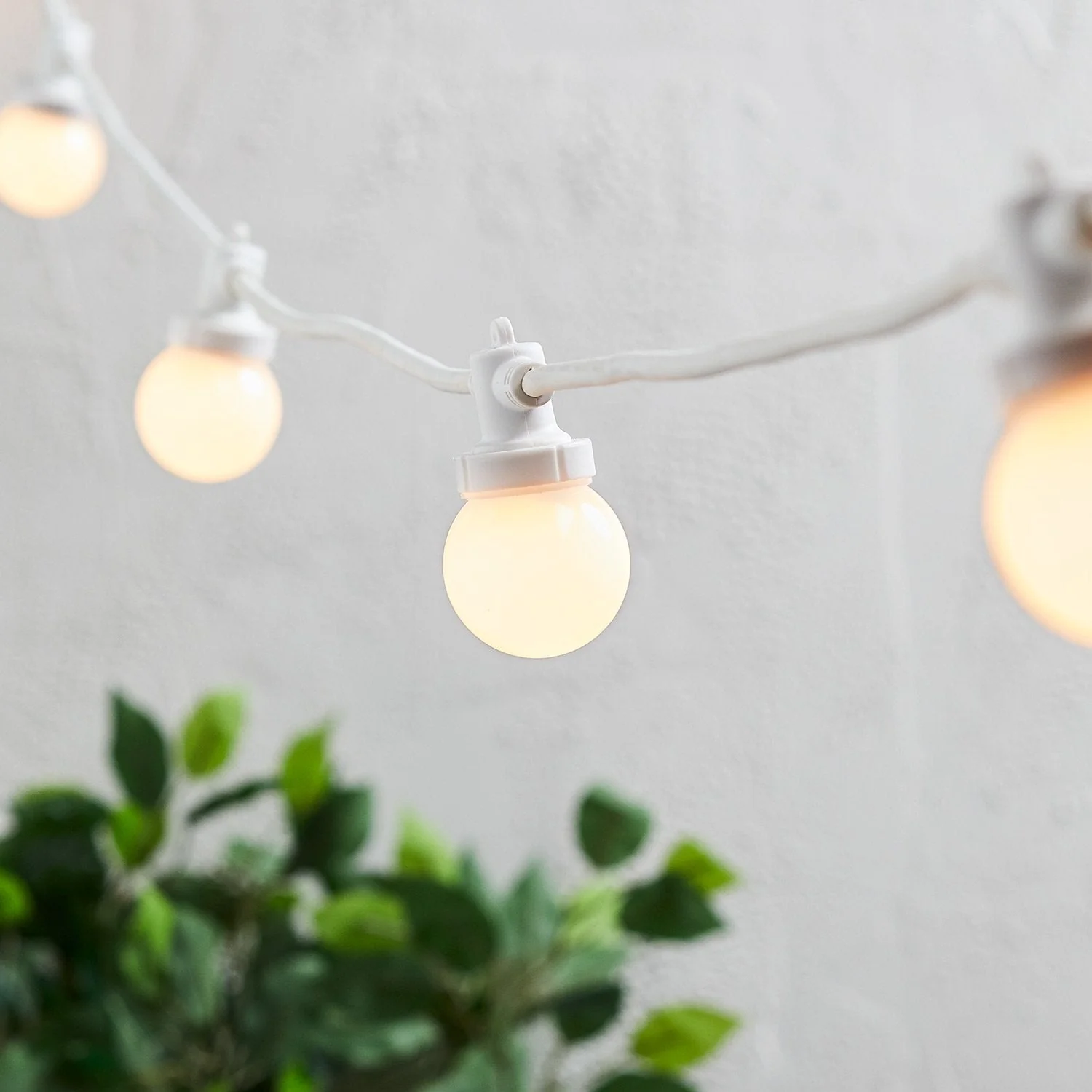 Pro Connect 115m 230 Warm White Connectable Festoon Lights White Cable - Image 2