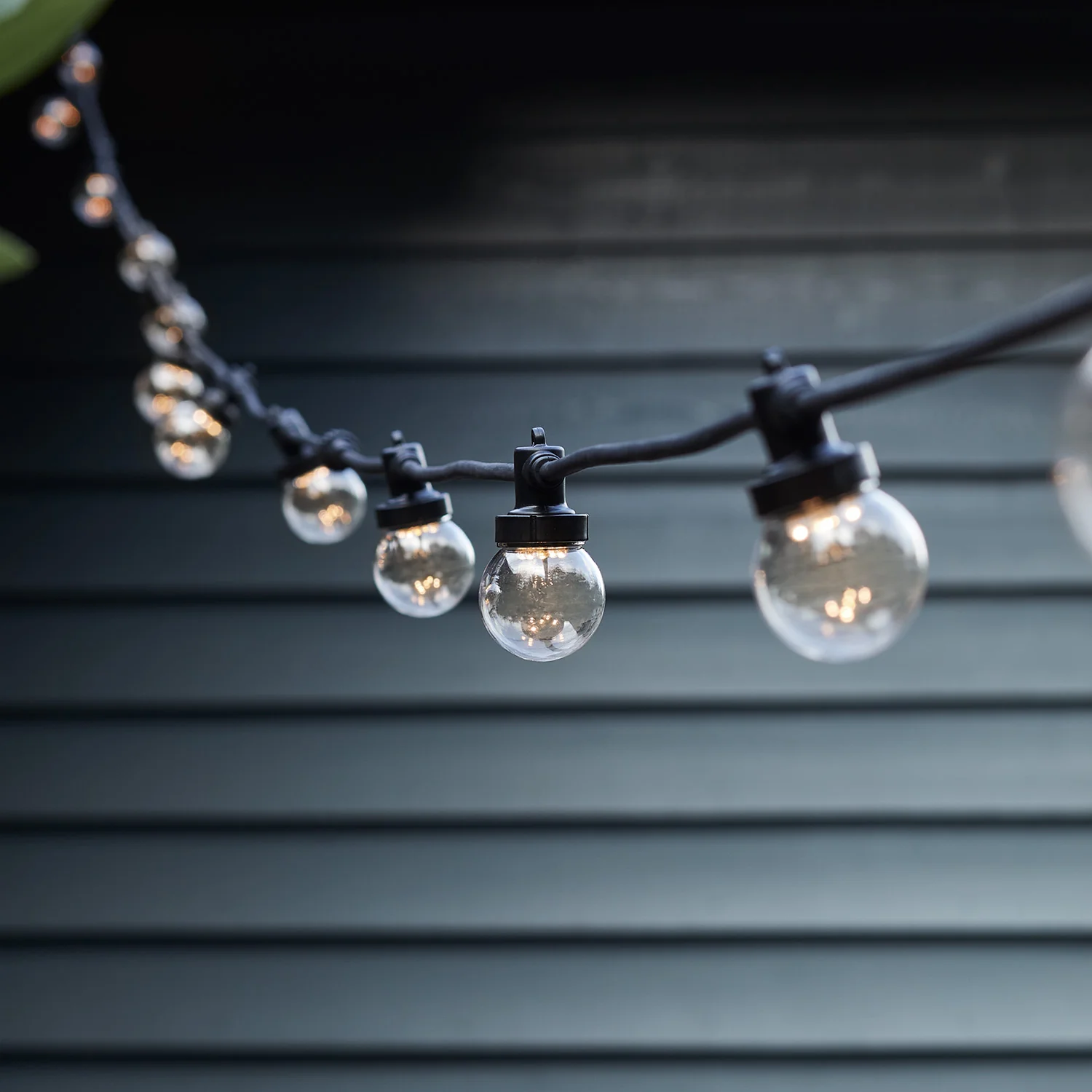 Pro Connect 105m 210 Warm White Connectable Festoon Lights Clear Cap Black Cable - Image 6