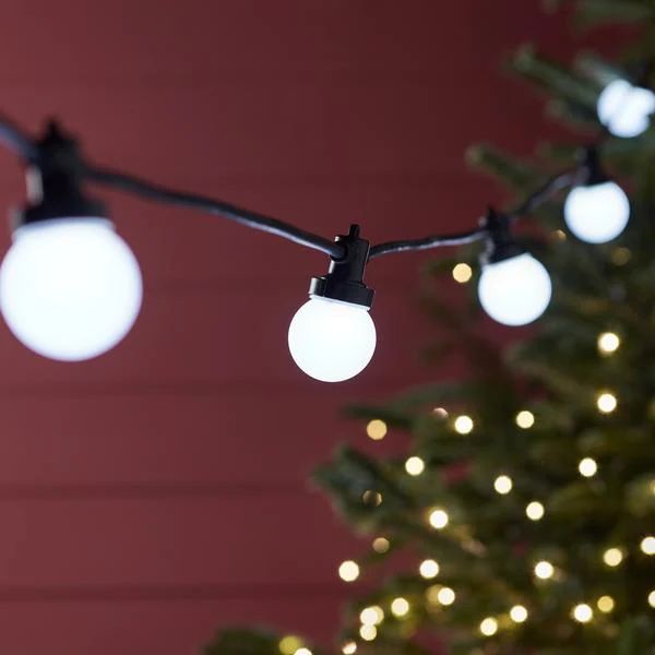 Pro Connect 45m 90 White Connectable Festoon Lights Black Cable - Image 6