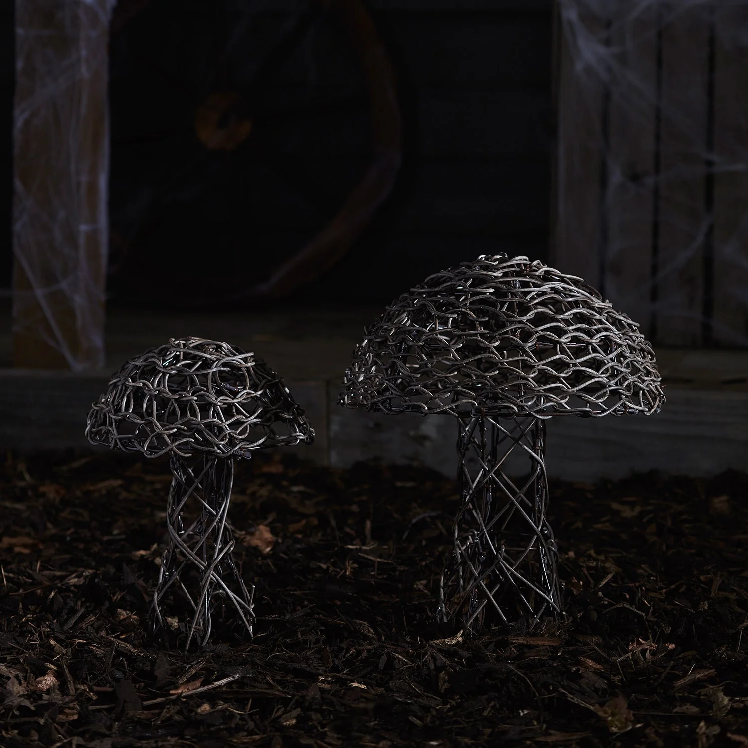 Rattan Mushroom Garden Light Duo - Image 3