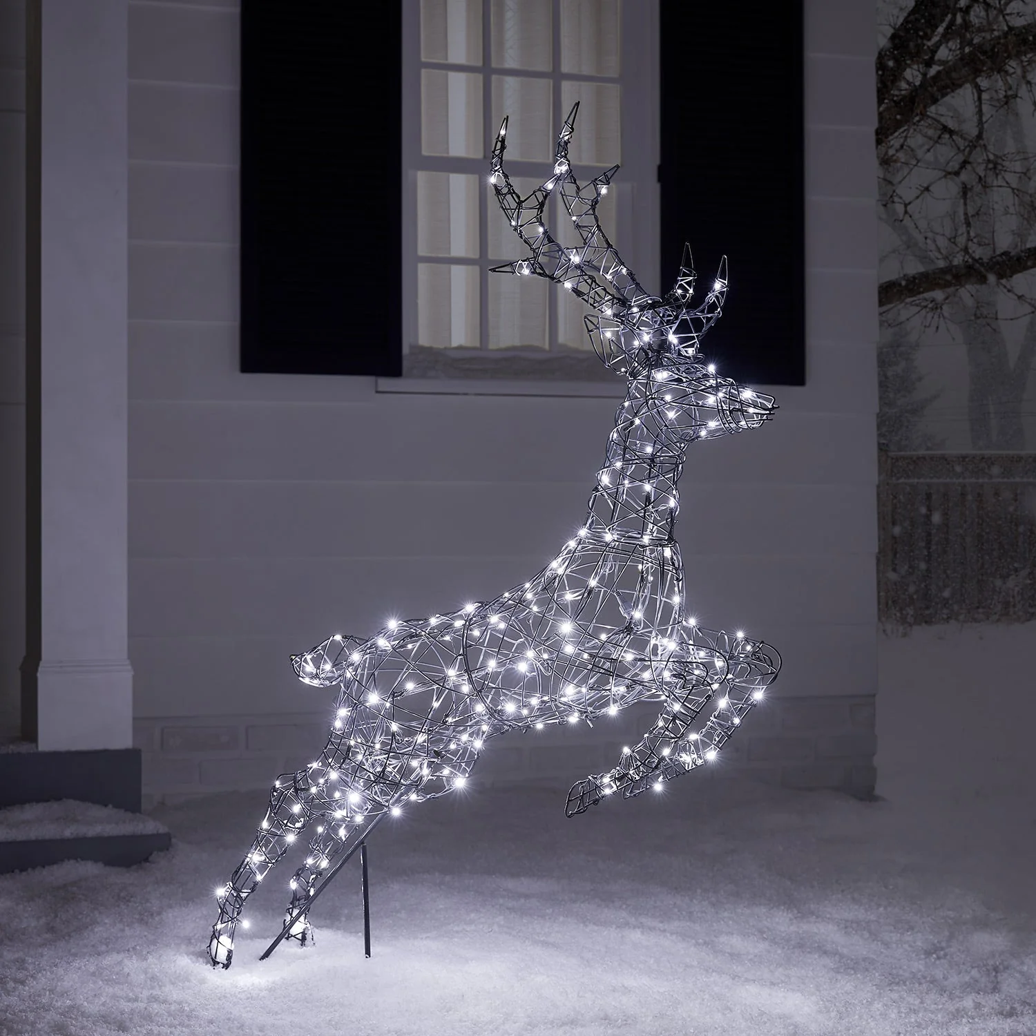 1.4m Regular Harlow Rattan Stag Dual Colour LED Light Up Reindeer - Image 9