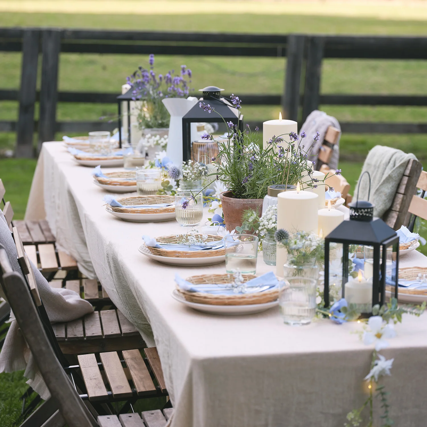Pre Lit Blue Bloom Wreath & Garland Bundle - Image 7