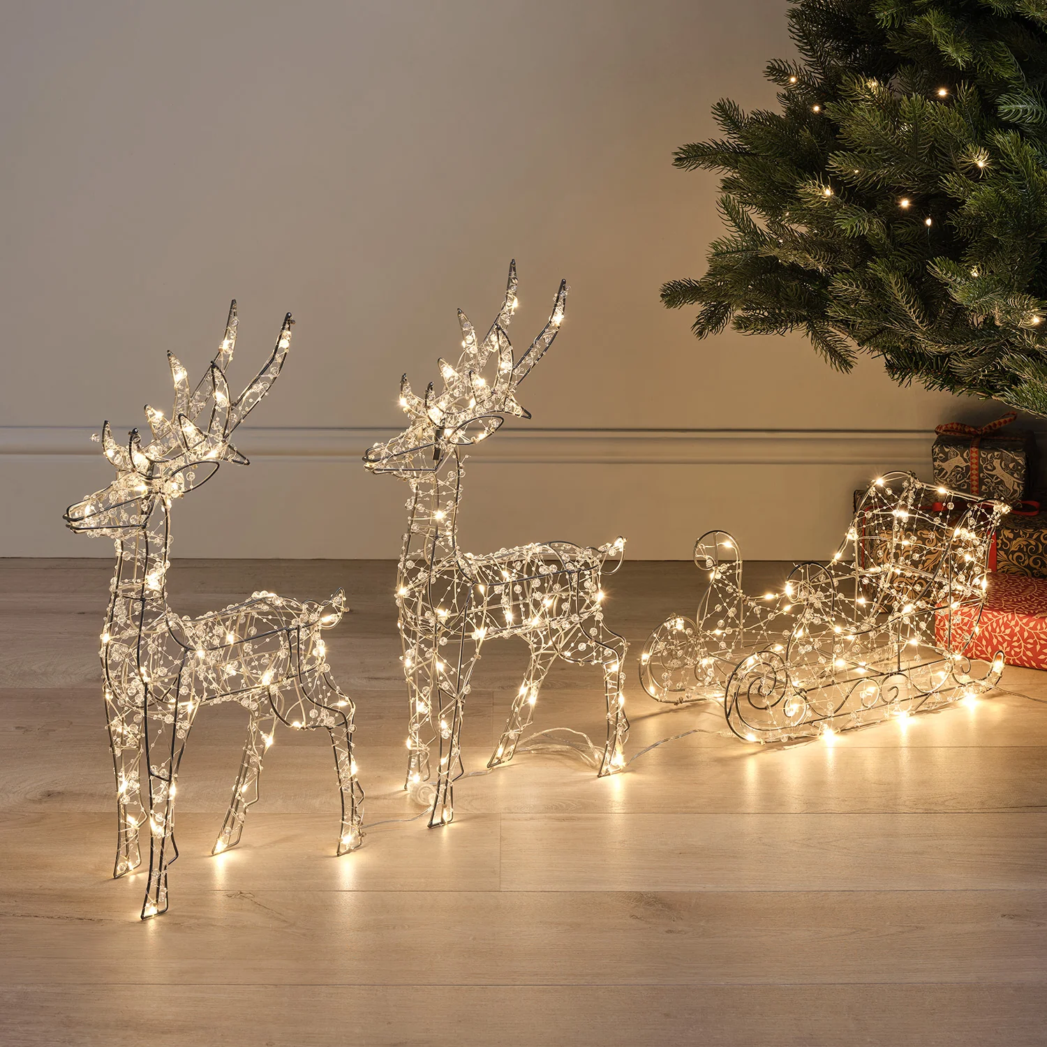 Set of 2 Beaded Micro Reindeer & Sleigh - Image 3