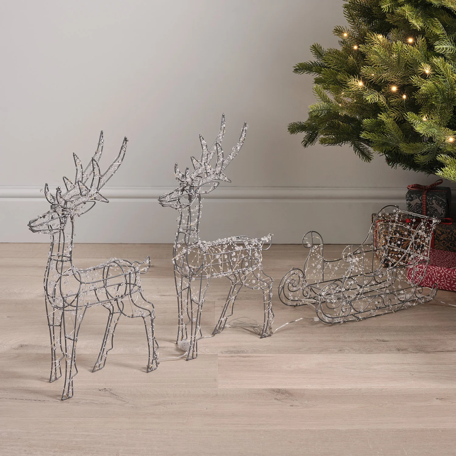 Set of 2 Beaded Micro Reindeer & Sleigh - Image 4