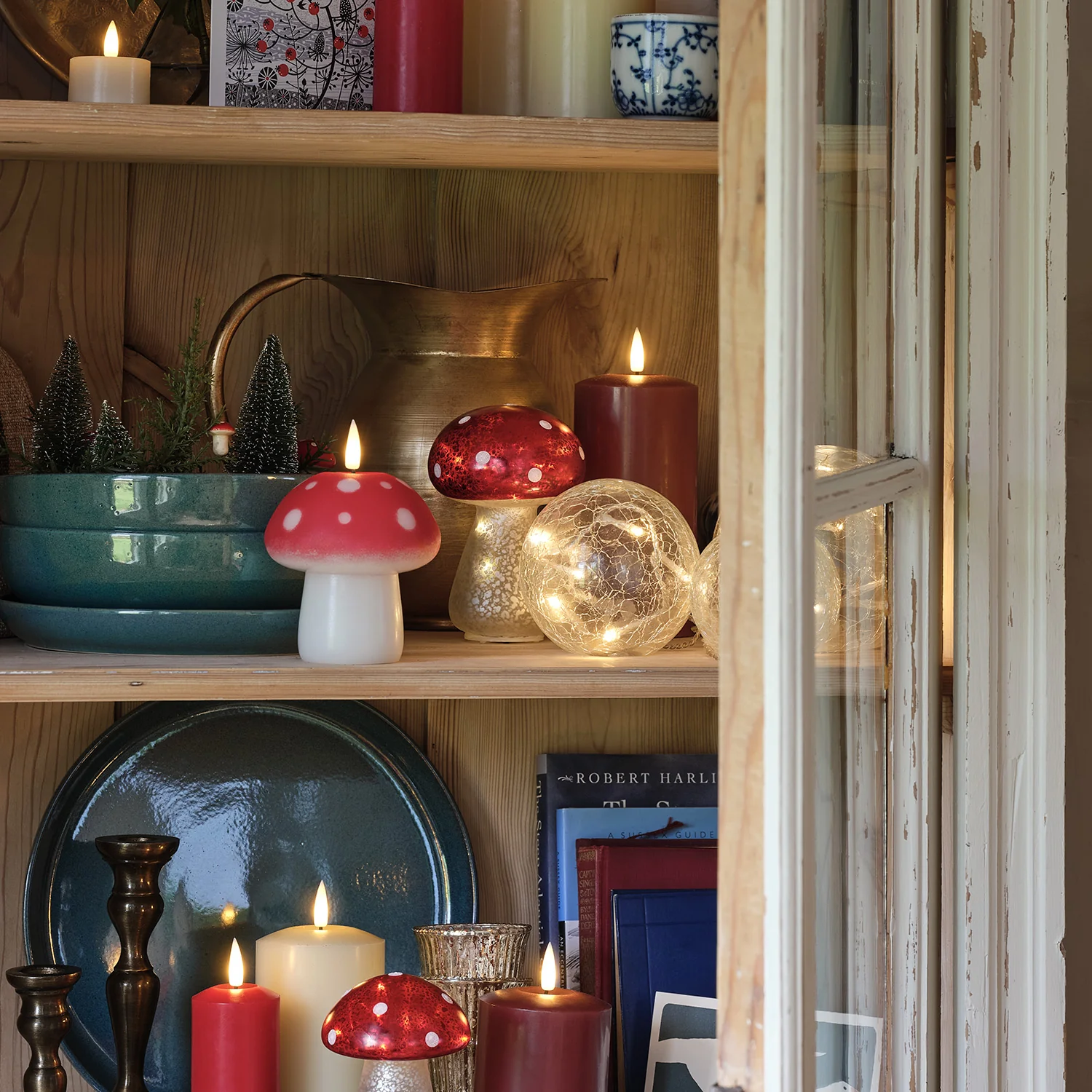 Set of 2 Glass LED Christmas Toadstools - Image 5