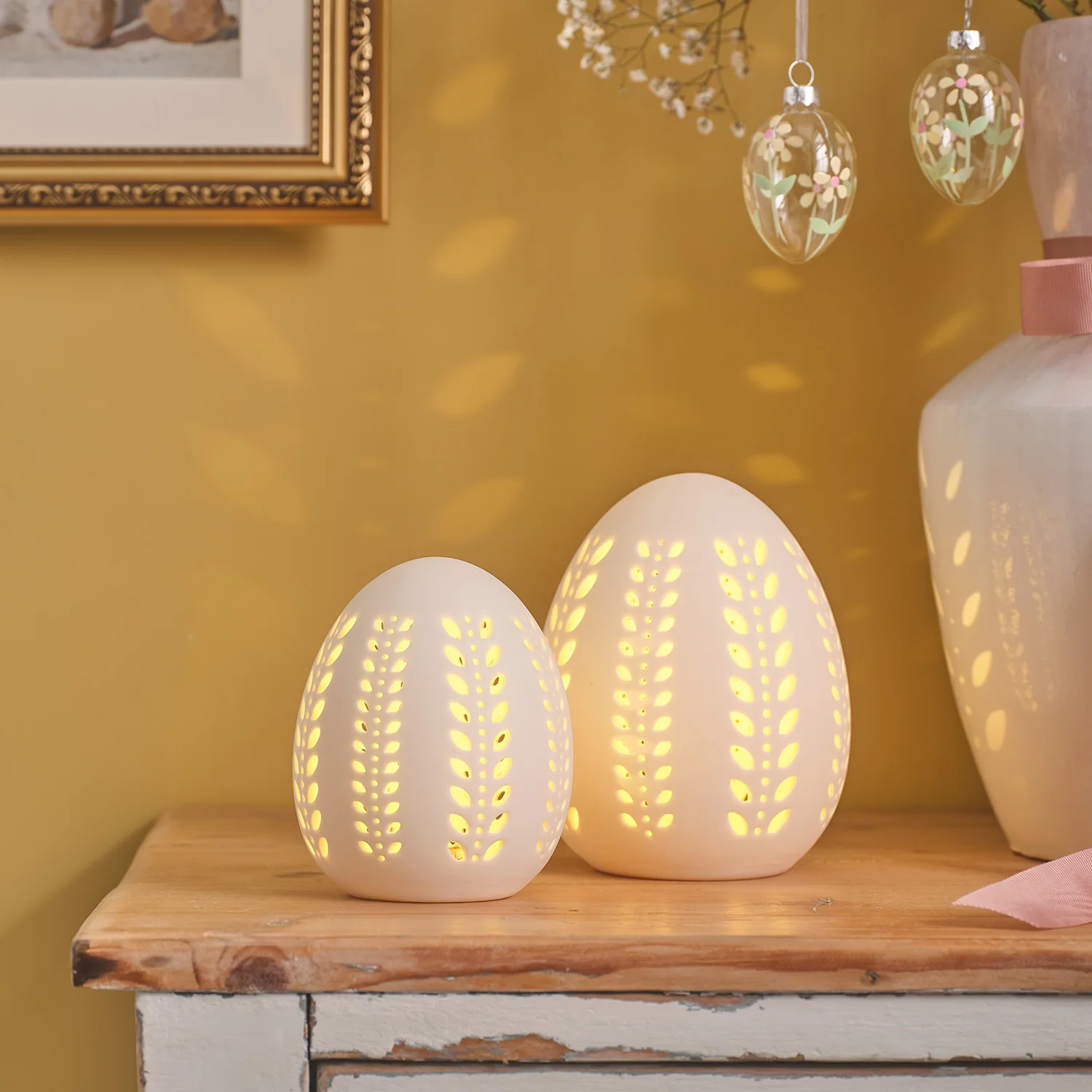 Set of 2 LED Porcelain Eggs - Image 4