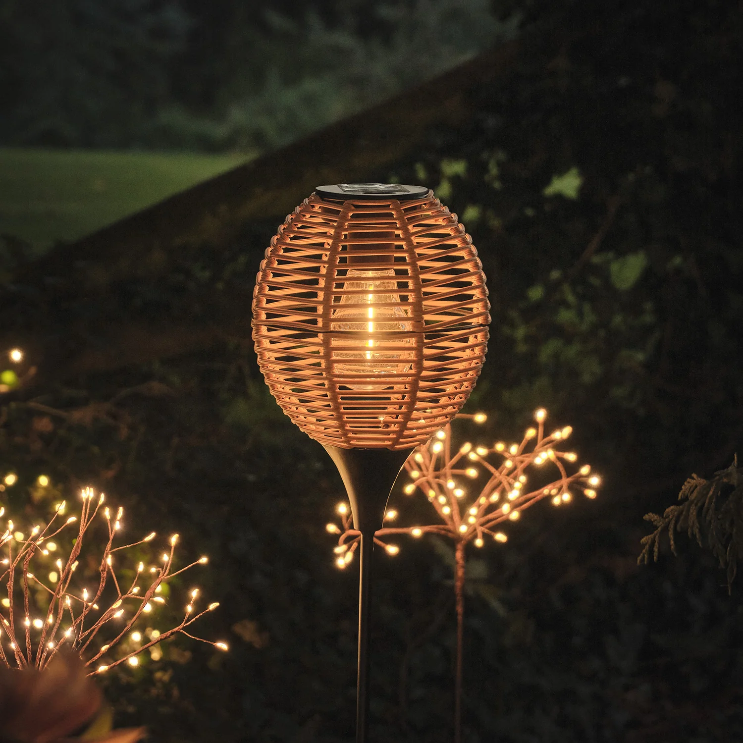 Set of 2 Wicker Effect Solar Stake Lights - Image 2