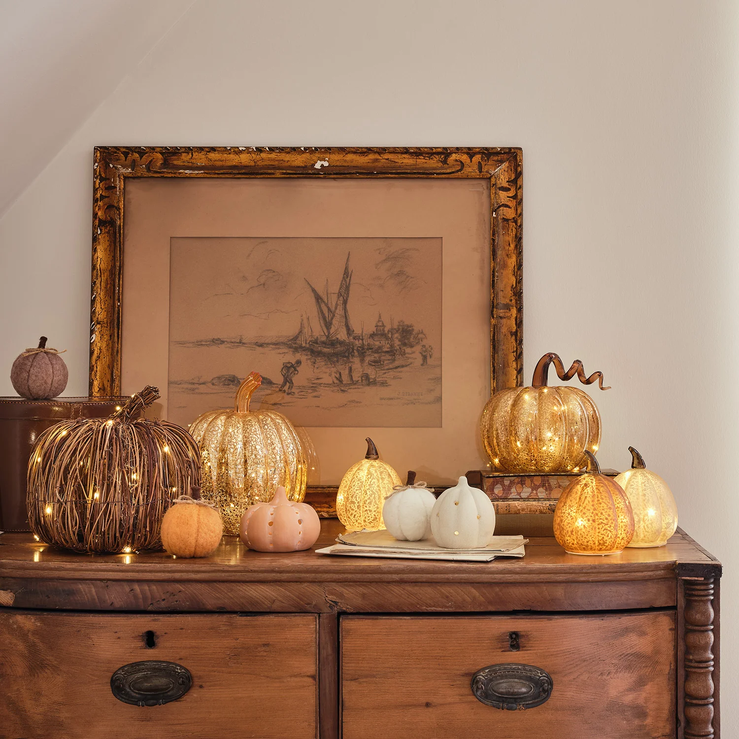 Set of 3 Autumnal Glass Light Up Pumpkins - Image 4