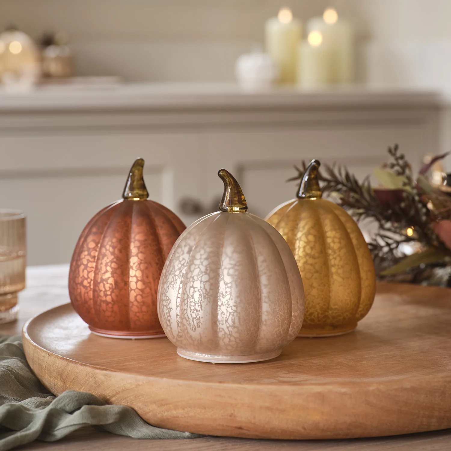 Set of 3 Autumnal Glass Light Up Pumpkins - Image 7