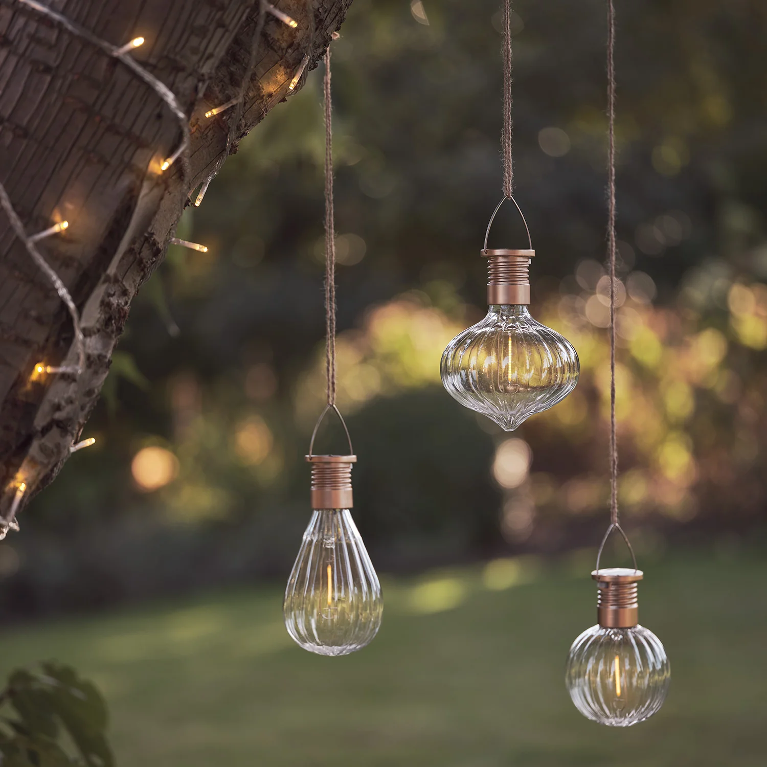 Set of 3 Warm White Hanging Solar Lights - Image 2