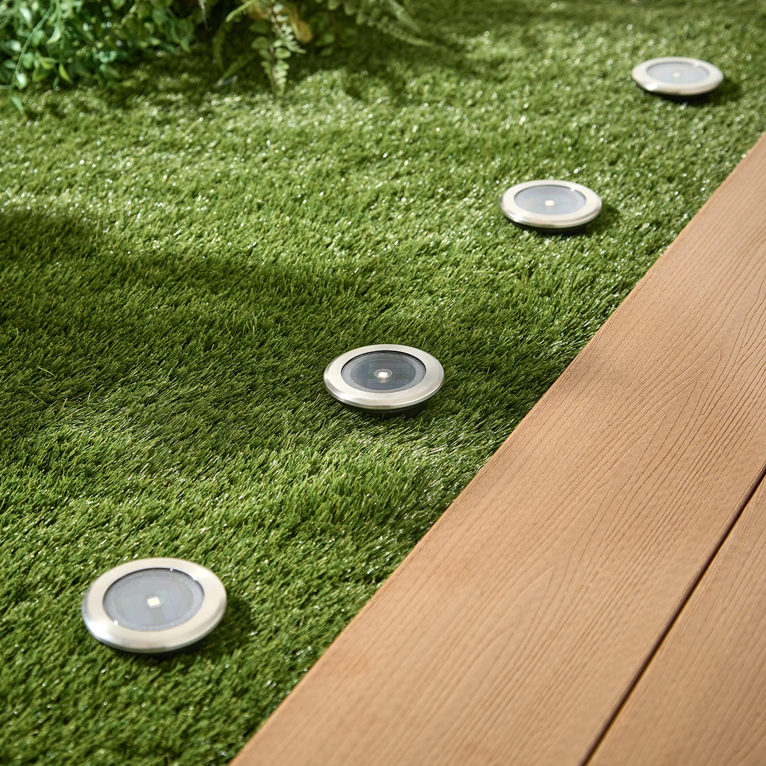4 Solar Decking Spotlights - Image 5