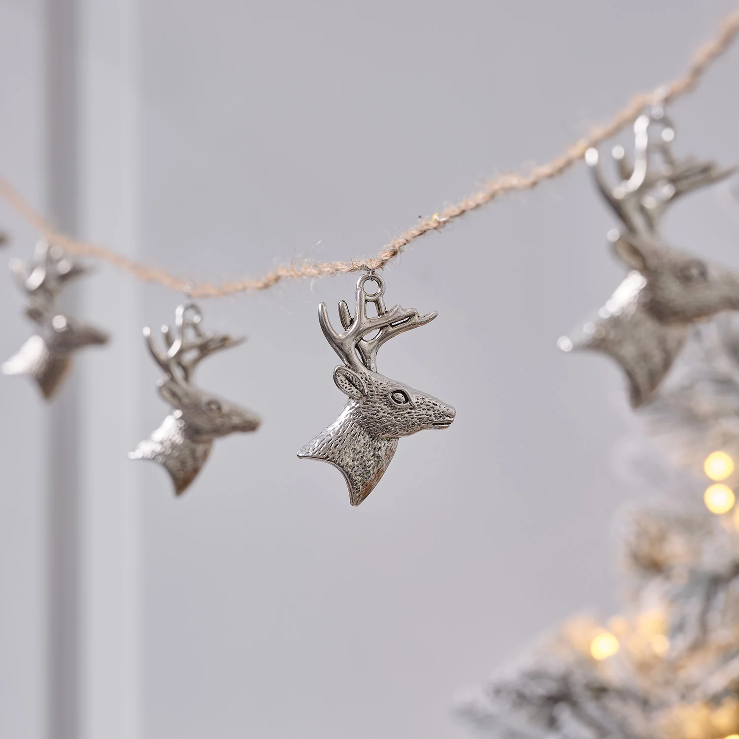 Stag’s Head Micro LED Christmas Garland - Image 2