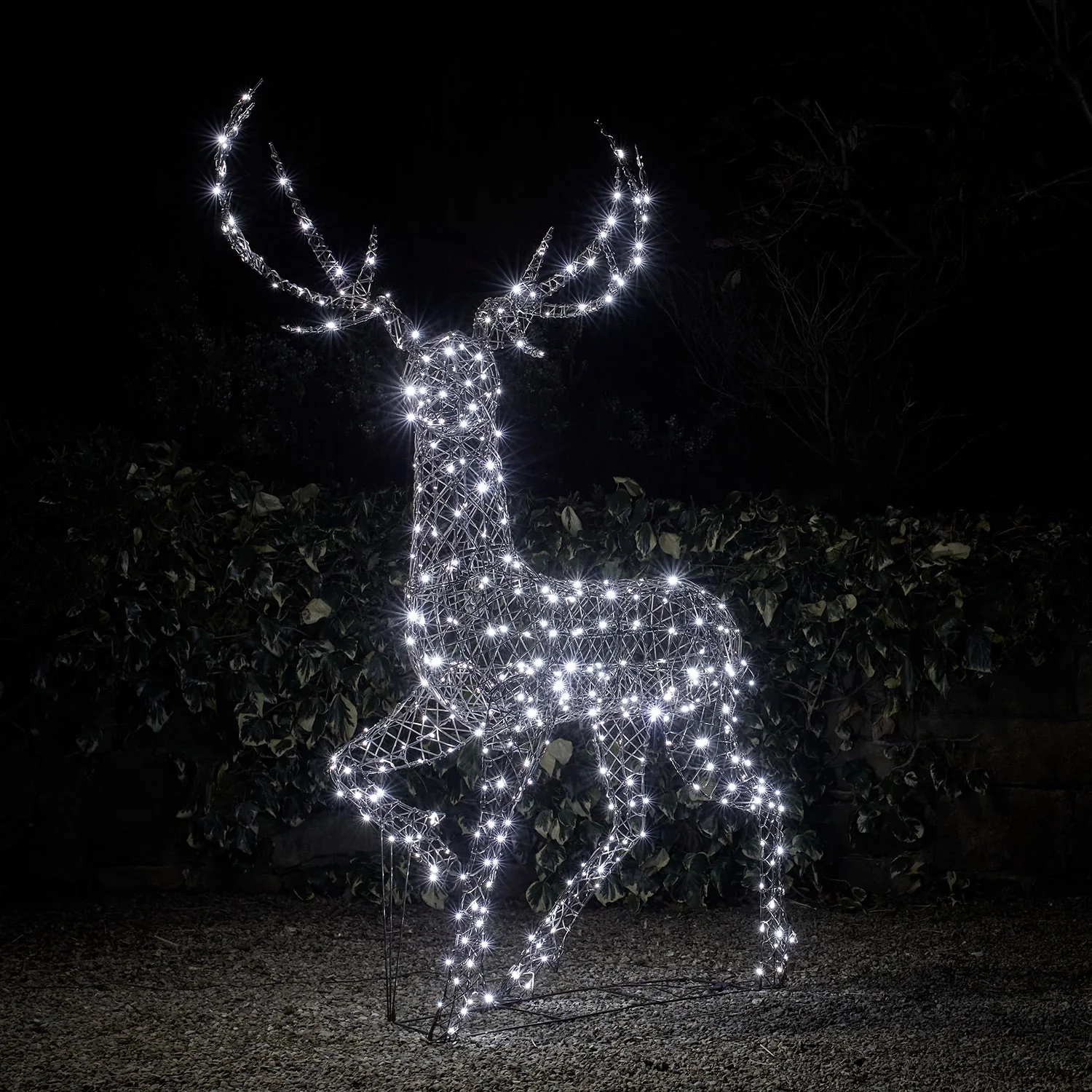 2m Studley Rattan Stag Dual Colour LED Light Up Reindeer - Image 3