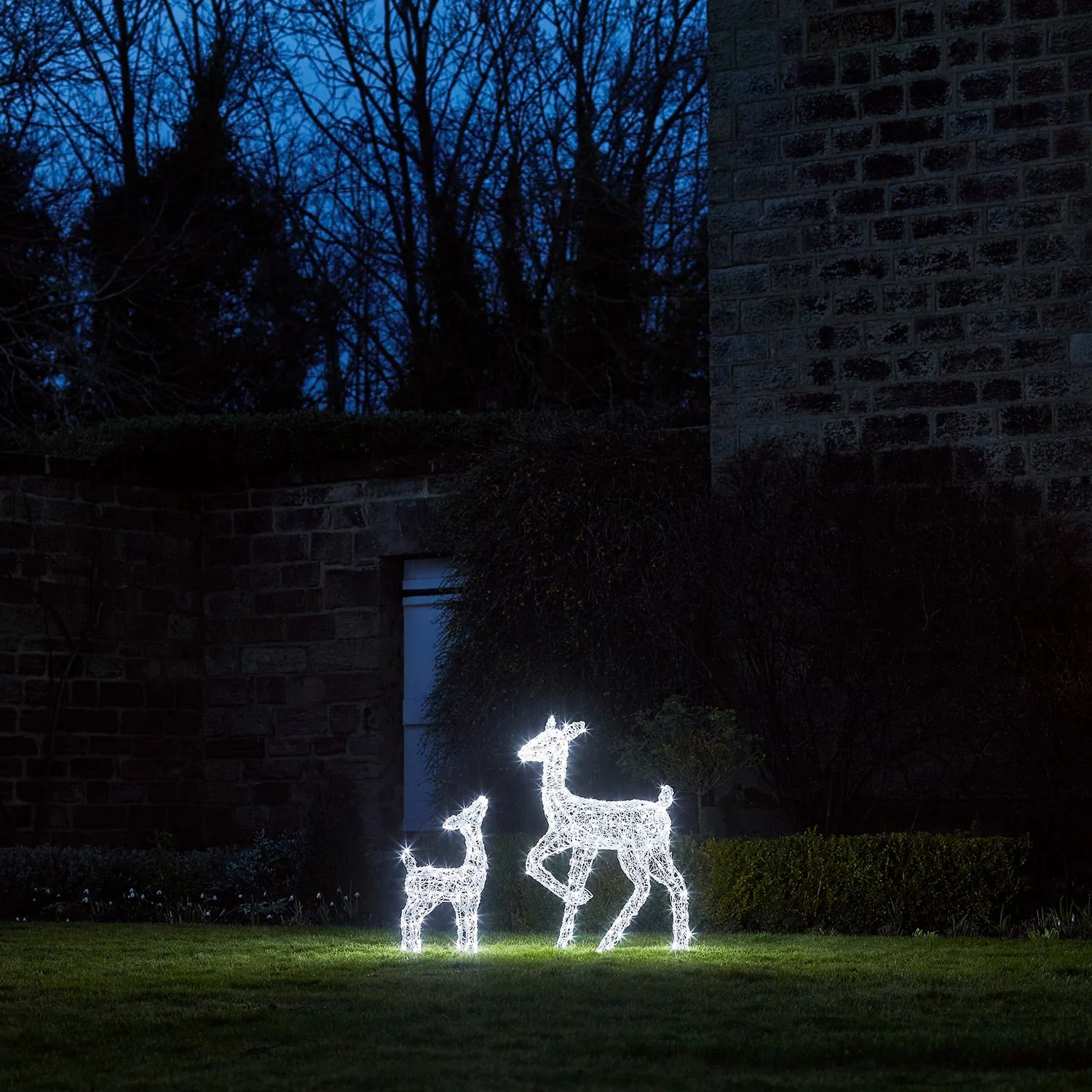 90cm Swinsty Doe & Fawn Acrylic Light Up Reindeer Duo - Image 10