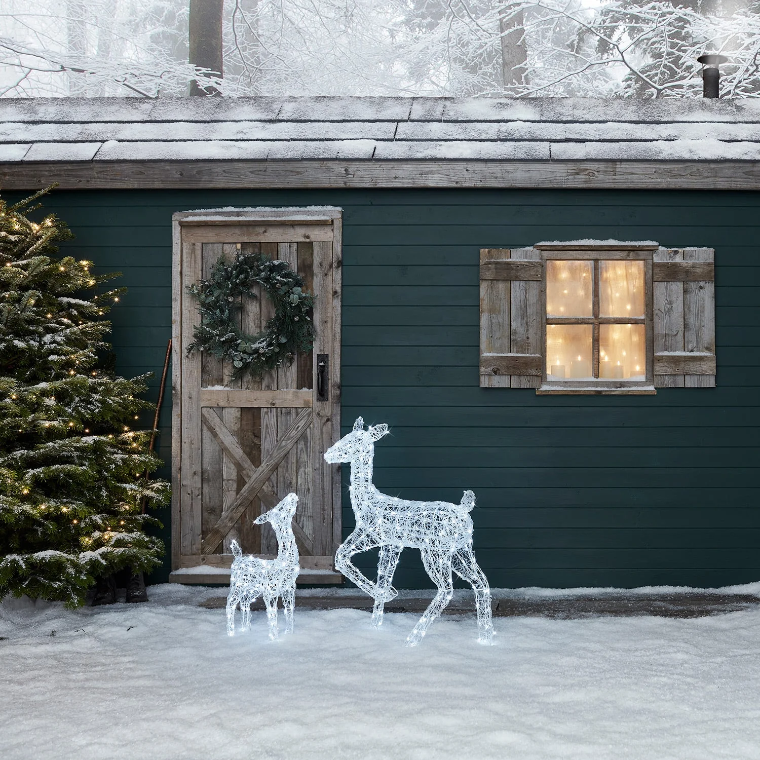90cm Swinsty Doe & Fawn Acrylic Light Up Reindeer Duo - Image 4