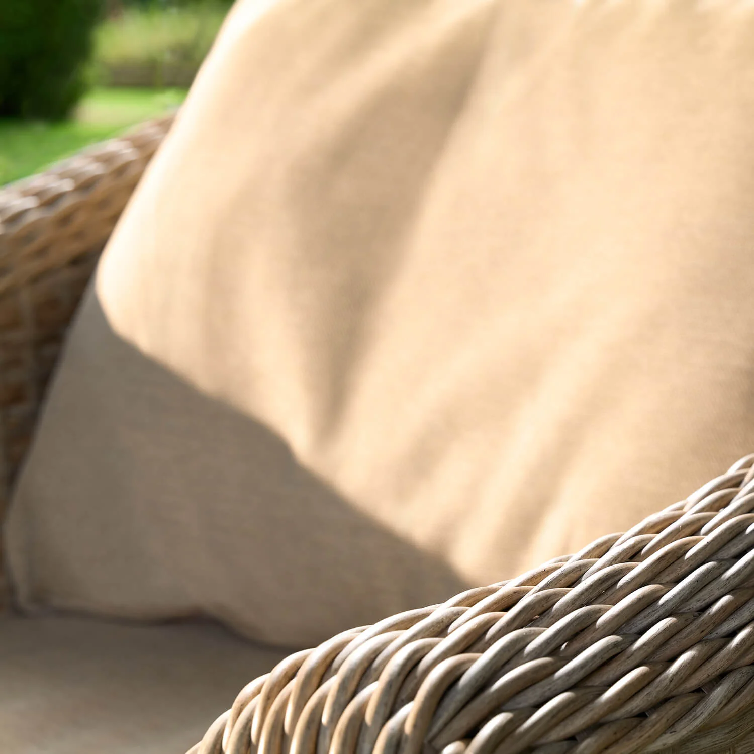 The Lismore Sofa Set - Image 4