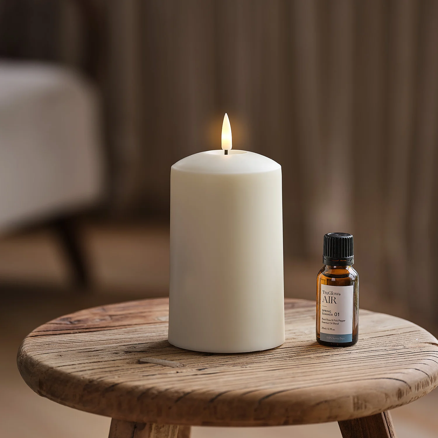 TruGlow AIR® Portable Candle Diffuser & Rock Rose & Pink Pepper TruGlow AIR® Diffuser Oil Bundle - Image 4