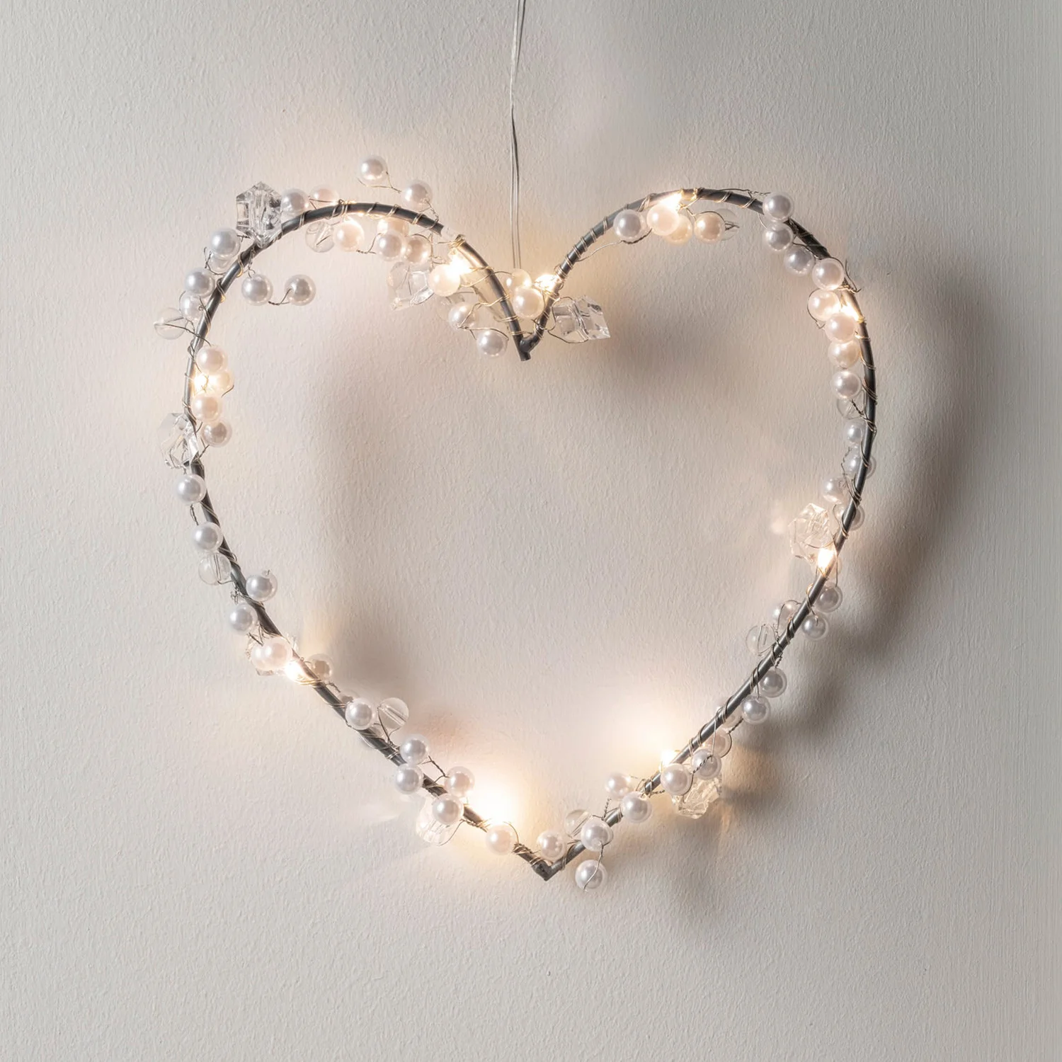 Warm White Micro Light Heart Wreath - Image 2