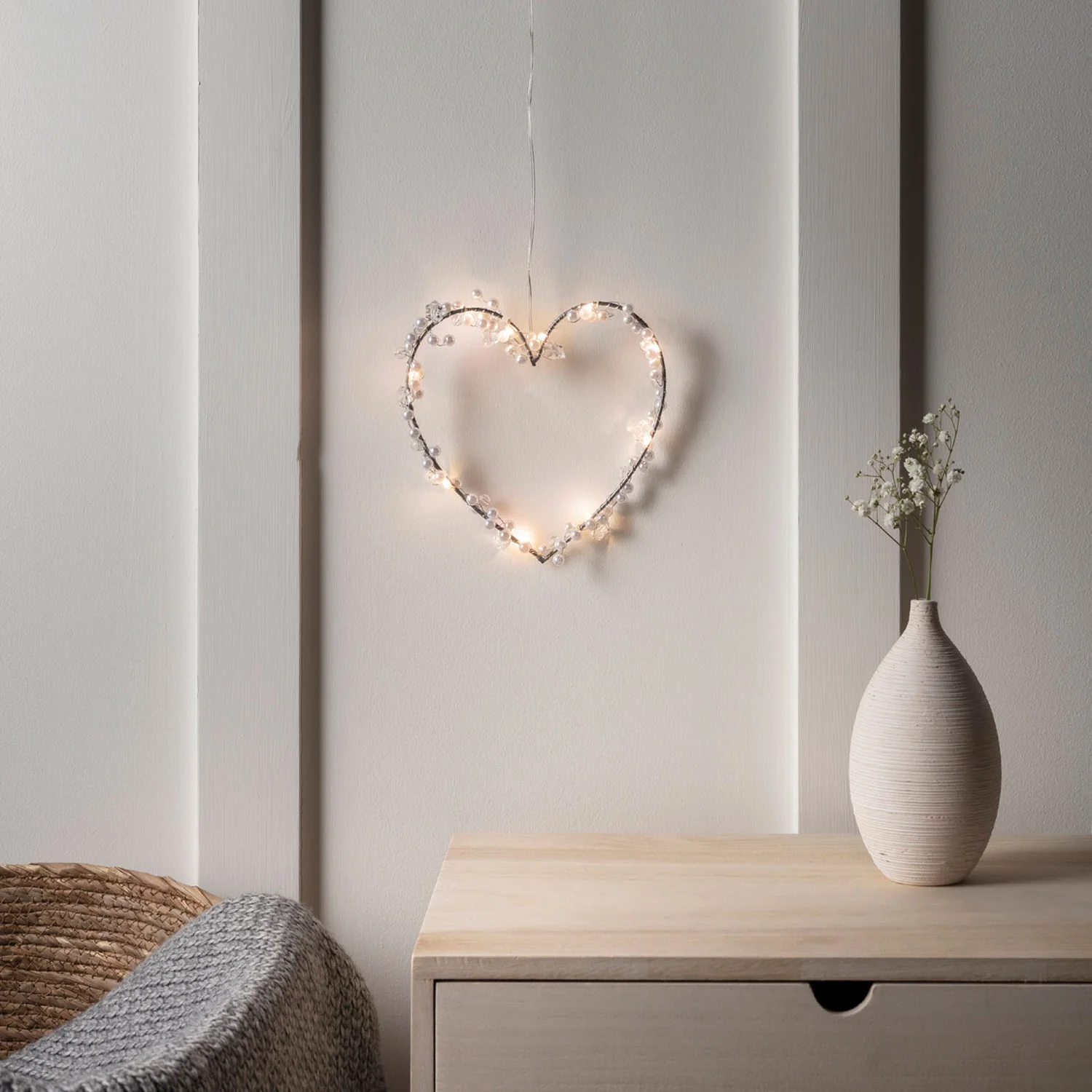 Warm White Micro Light Heart Wreath - Image 3