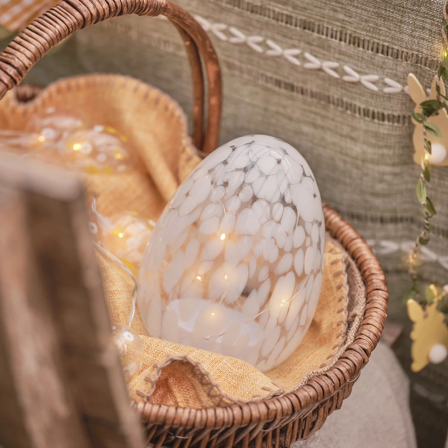 White Confetti Glass Easter Egg Light - Image 5