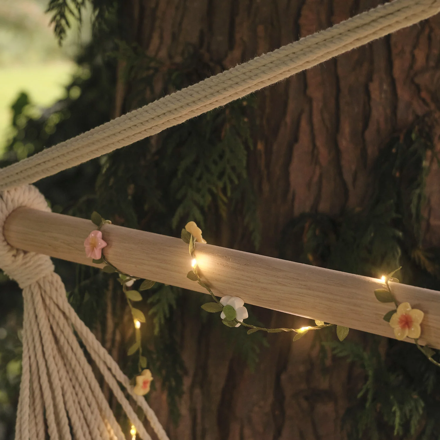 2m Wilderness Daisy Micro Light Garland - Image 7